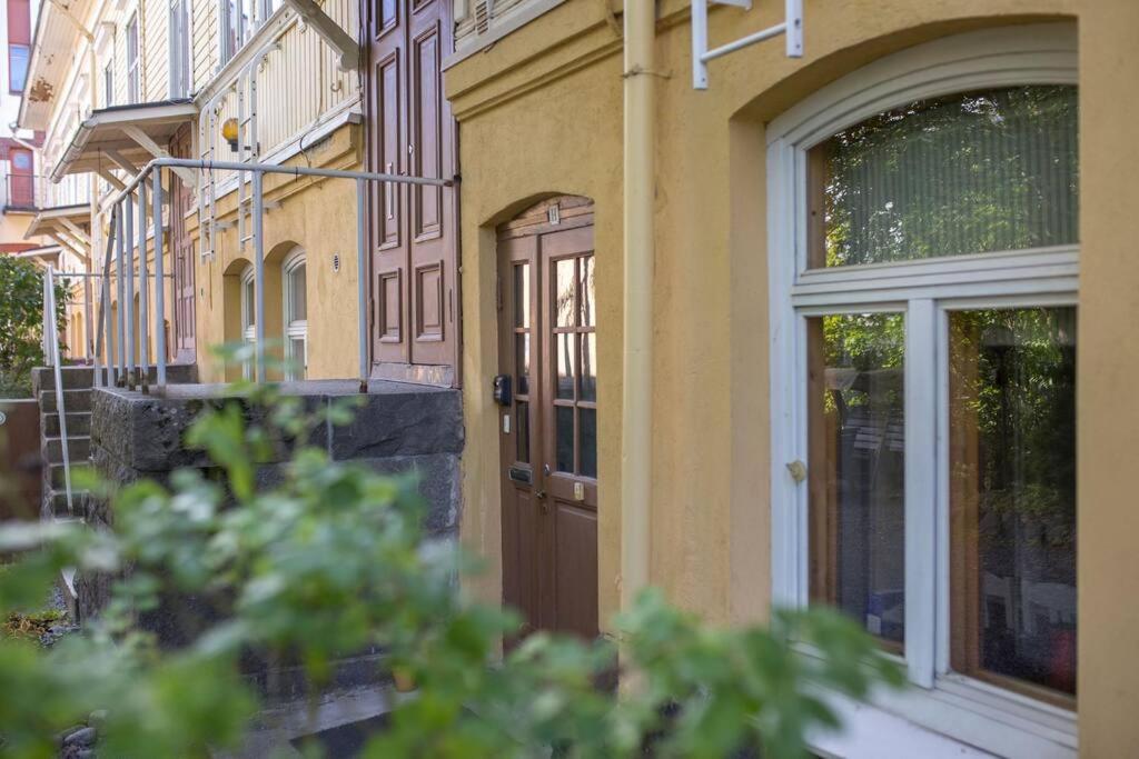 A Lovely Apartment Near Railway Station And Arena. Tampere Bagian luar foto