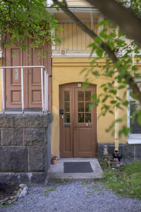 A Lovely Apartment Near Railway Station And Arena. Tampere Bagian luar foto